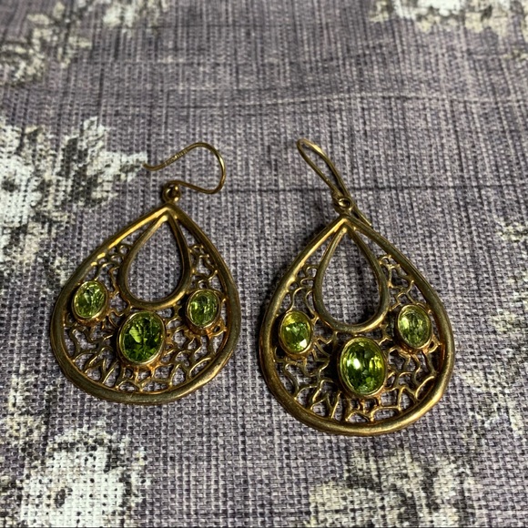 Dangling Tear Drop Earrings with Green Stones - Picture 1 of 8